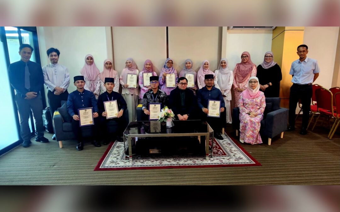 Majlis Pembentangan dan Penyampaian Sijil Program Penempatan Kerja UNISSA di Pusat Sejarah Brunei